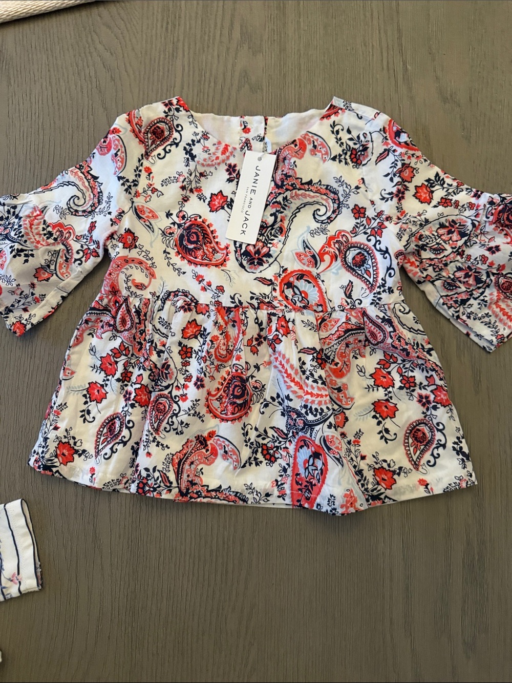 Jane and Jack White Paisley Long Sleeve Top nwt